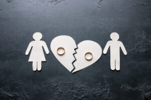 paper family near a broken heart a divorce